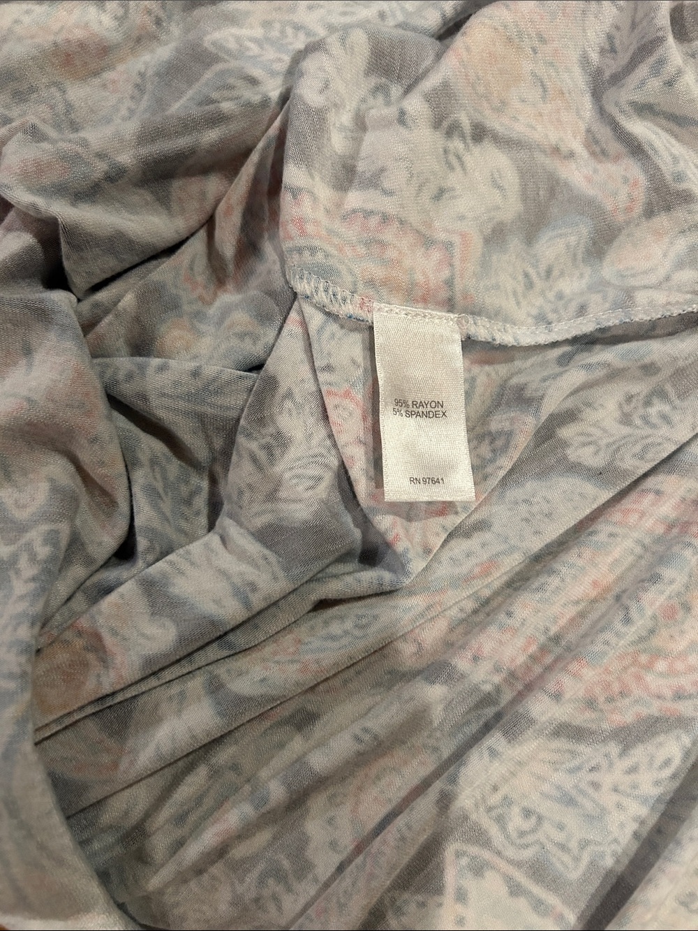 Garment on Hanger - Picture 14 of 14